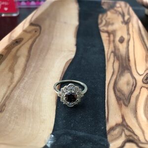 Elegant Gold and Purple Gemstone Ring